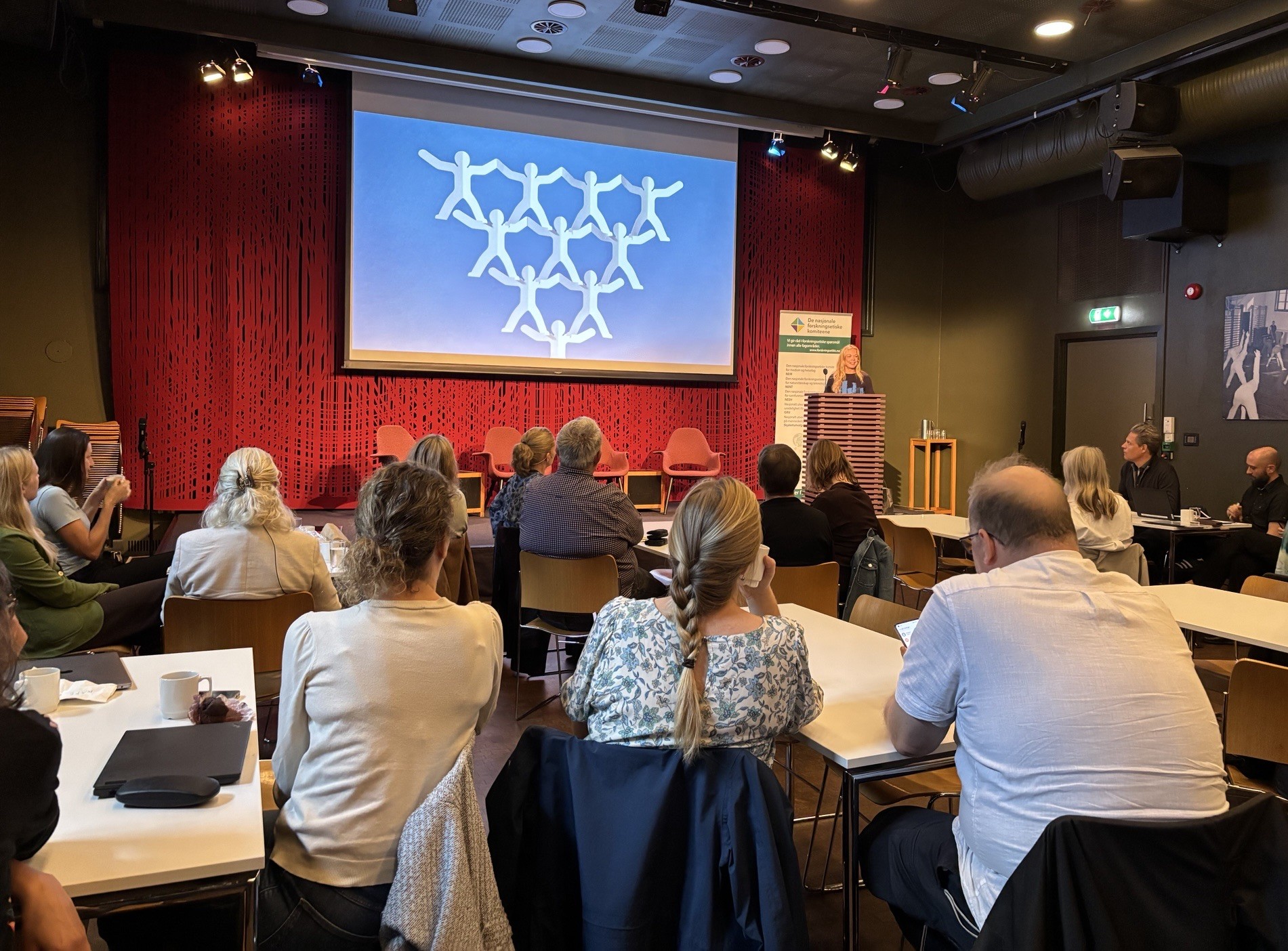 Elina Vinberg fortalte om NARMAs nettverk for forskningsetikk og personvern